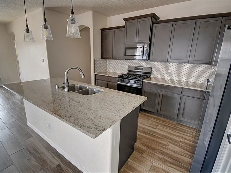 4461 Golden Eagle Loop NE — Photo 6