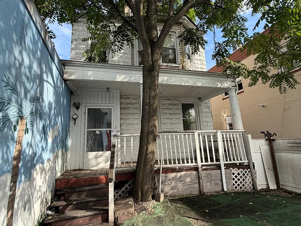 1281 Liberty Ave #1