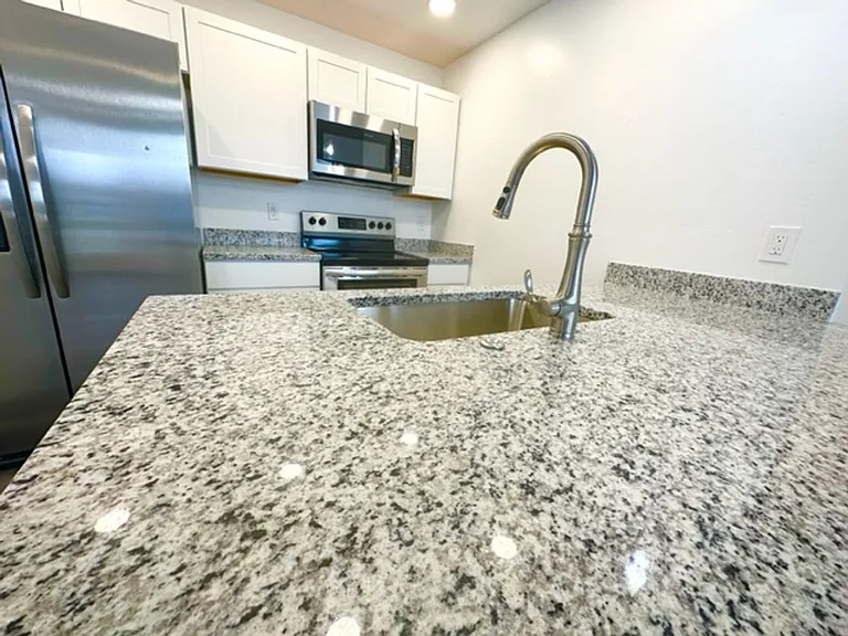 1553 Clear Creek — Photo 8