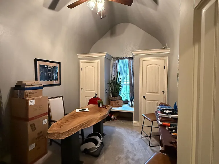 137 Millstone Ct — Photo 22