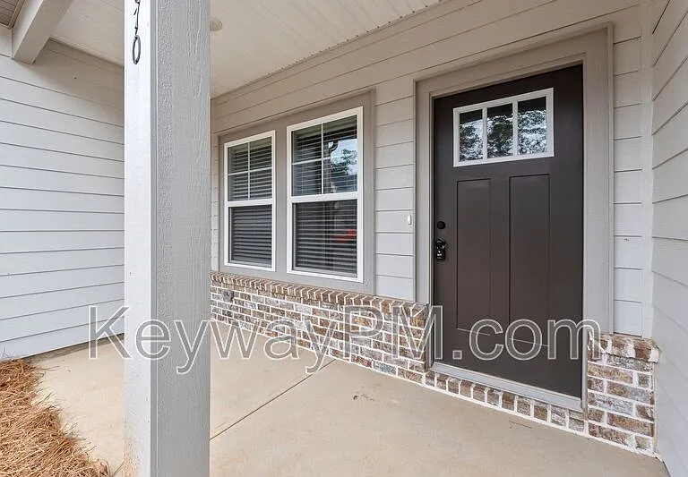 3067 Venetian Dr — Photo 2
