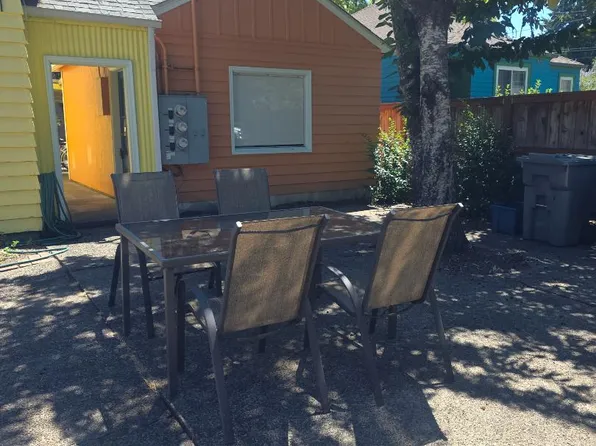 1021 SW 10th St #103, Corvallis, OR 97333