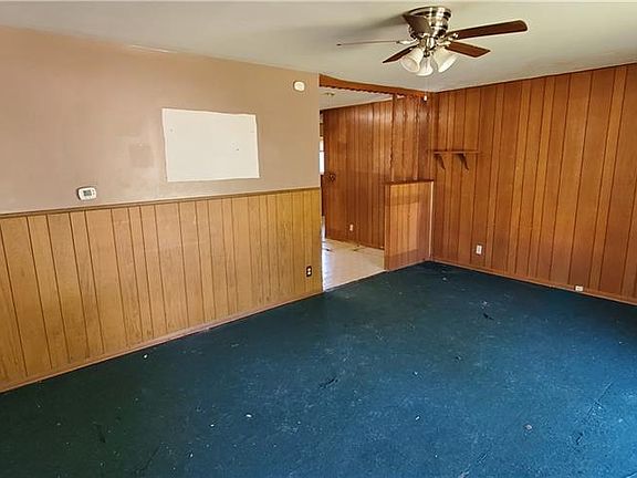 3rd image of 6201 Regina Cir
