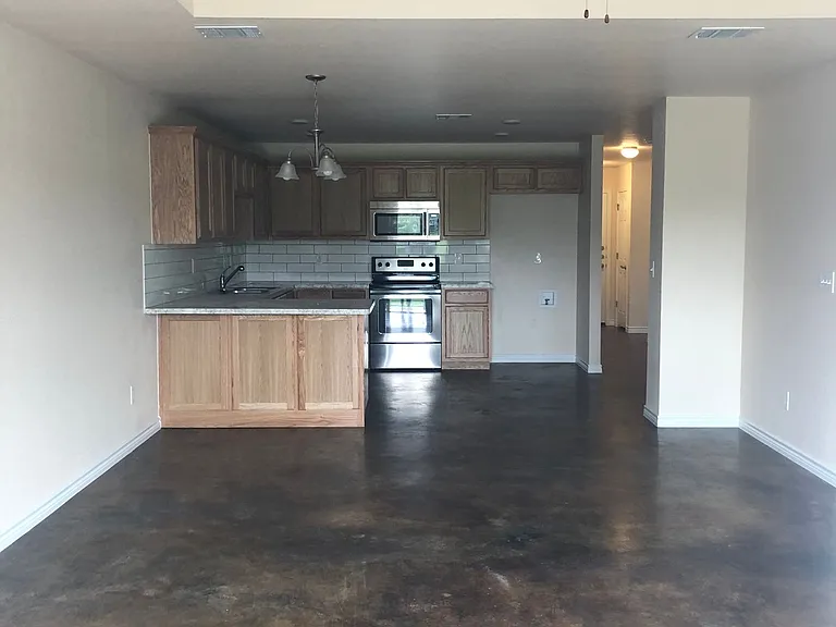 509 College St — Photo 16