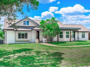 102 Bowie Dr, Kerrville, TX 78028