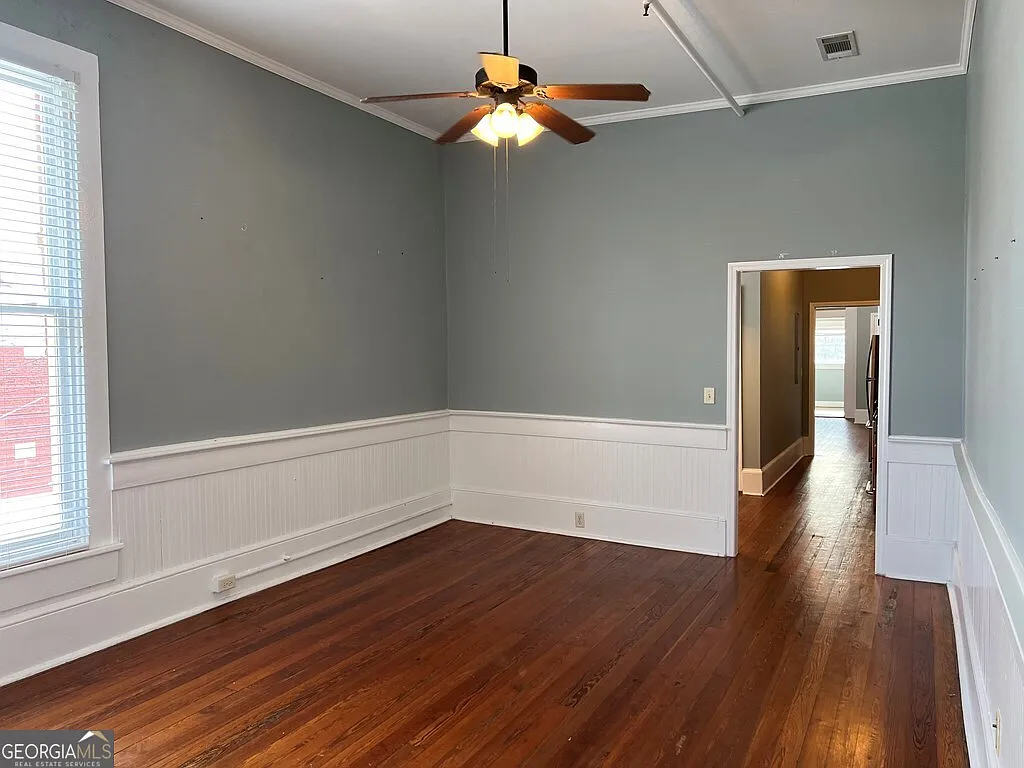 Building Photo - 128 W Jackson St #E