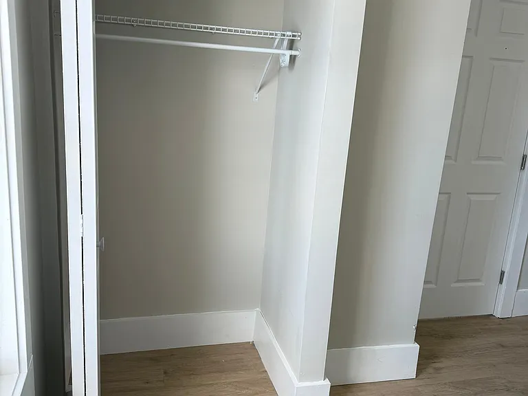 105 Dering Ave — Photo 17