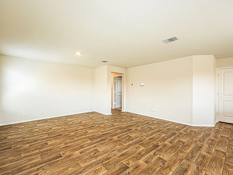 6758 Legato Curv — Photo 3