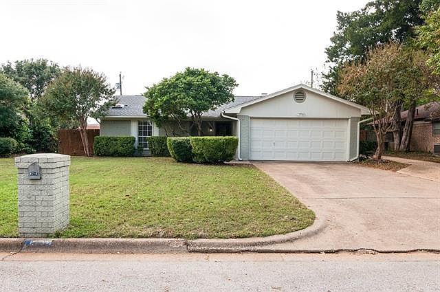 1st image of 2749 Kimberly Dr
