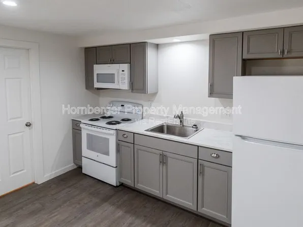 911 E Bridgeport Ave #B, Spokane, WA 99207
