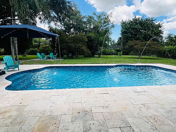 4th image of 9540 NW 39th Court