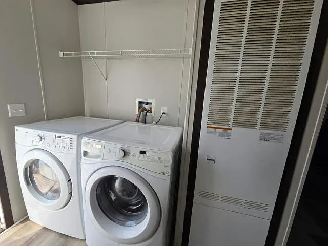 19 Fairlane Ct #23 — Photo 7