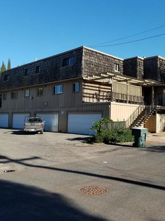 2004 Grange Avenue — Photo 1