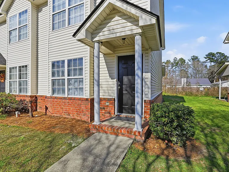 4060 Cedars Pkwy #C — Photo 6