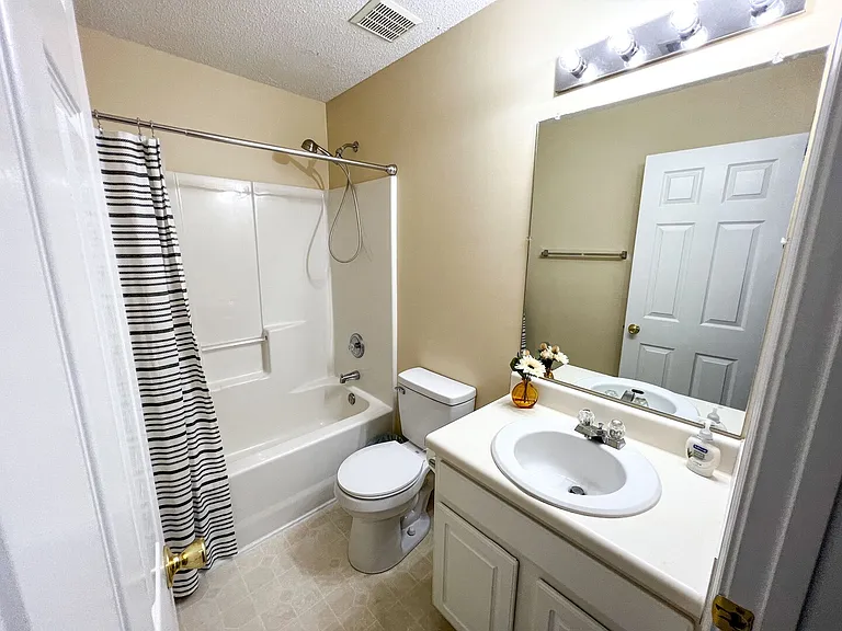 Kaycee Ct — Photo 7