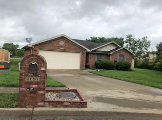 4000 Crimson Point Dr, Jeffersonville, IN 47130