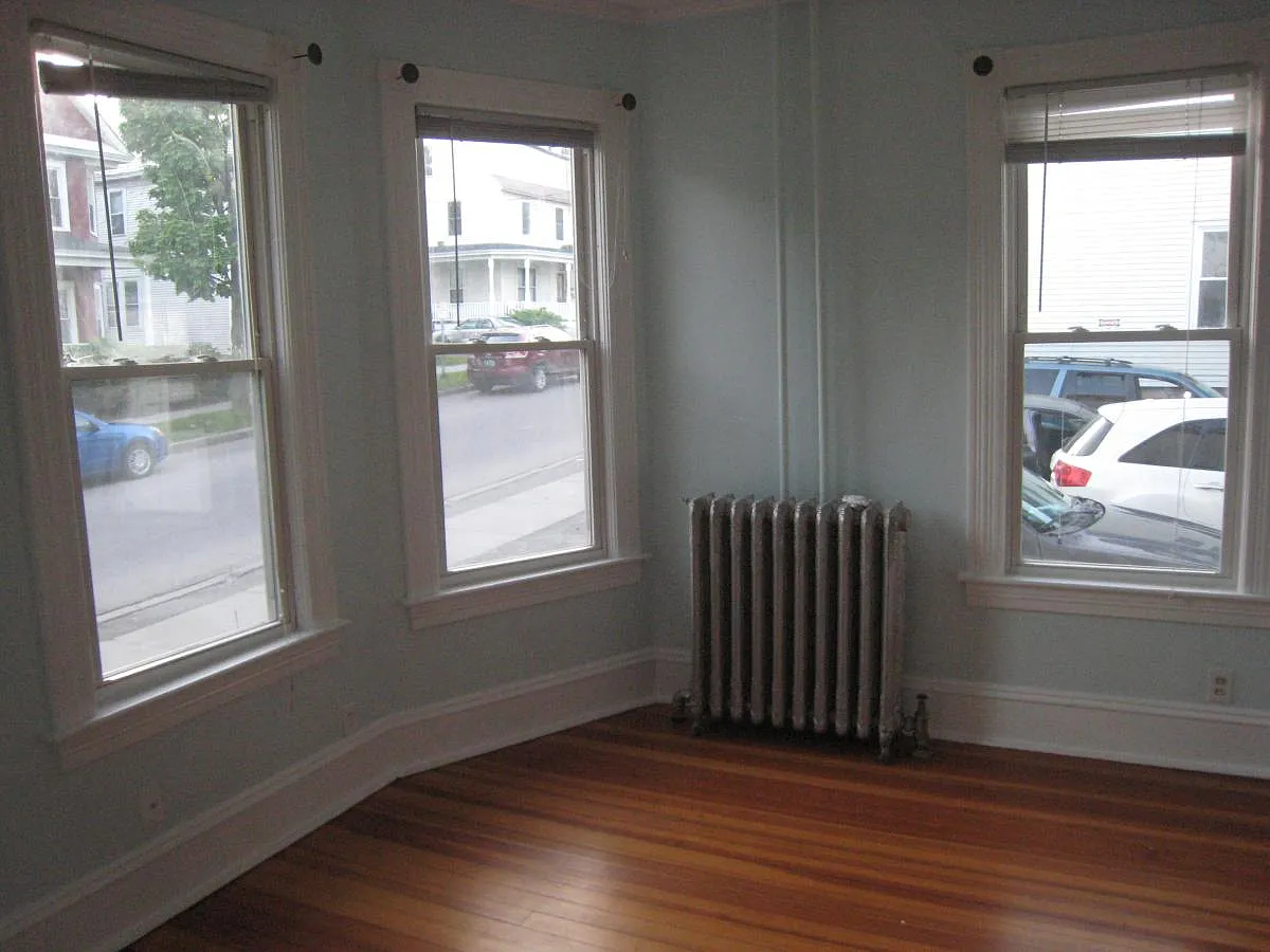 3 bed, $3,525 — Photo 3