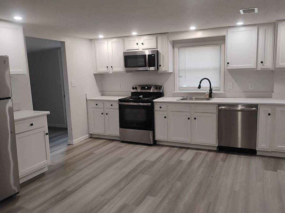 1st image of 1118 Parker Ave