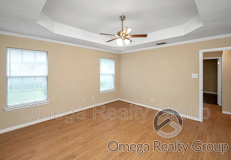 1380 Lexington Way — Photo 23