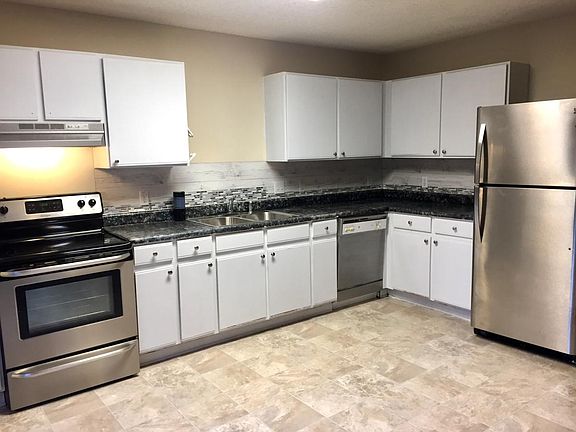 5th image of 2415 Glen Field Dr