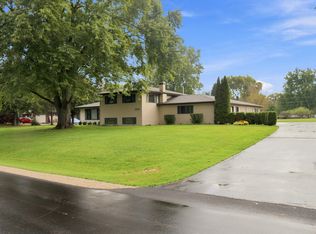 3819 Mill Rd, Richmond, IL 60071