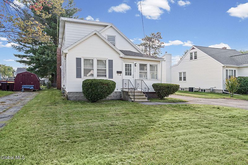 3rd image of 1229 Paul Avenue
