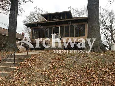 Welcome Home to 559 S Arlington Ave!