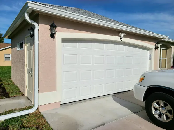 526 Alcazar Ct, The Villages, FL 32159