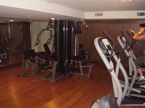 4th image of 4242 NW 2nd St APT 610