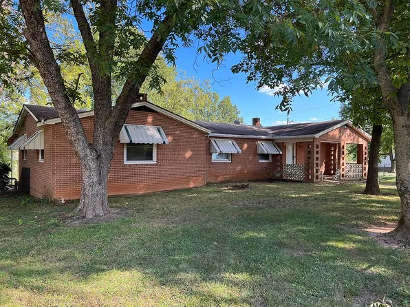 1103 Gunn St, Reidsville, NC 27320