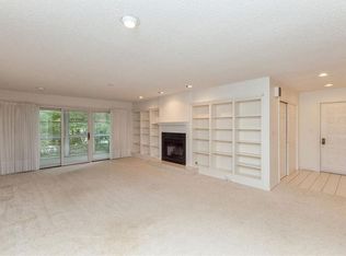 700 E Post Ct SE, Cedar Rapids, IA 52403