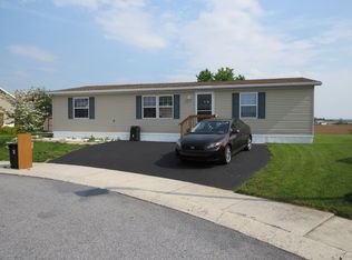 137 Tulip Cir, Ephrata, PA 17522