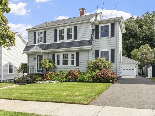 15 School St, Melrose, MA 02176