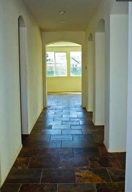 3 bed, 3.5 bath, 2543 sqft, $3,375 — Photo 3
