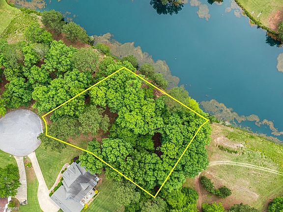 2nd image of 109 Firethorn Rd