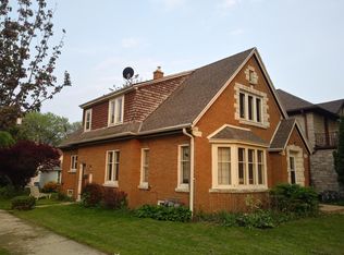 5425 W Auer Ave, Milwaukee, WI 53216