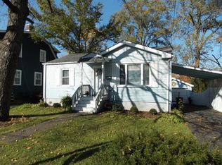 426 Ridgewood Ave, Glen Ellyn, IL 60137