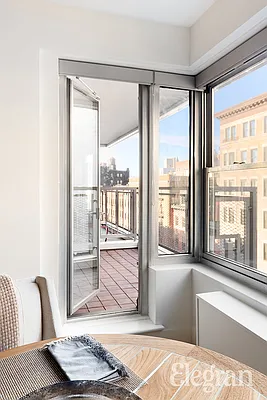 Sold by (Legacy) Elegran | media 23