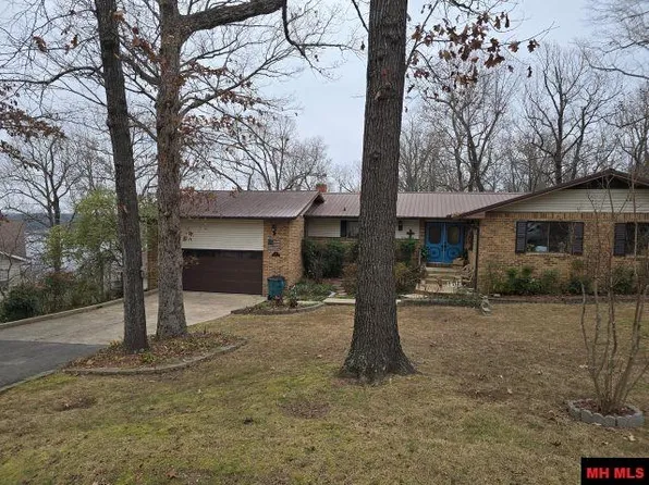 104 White Heron Cir, Bull Shoals, AR 72619