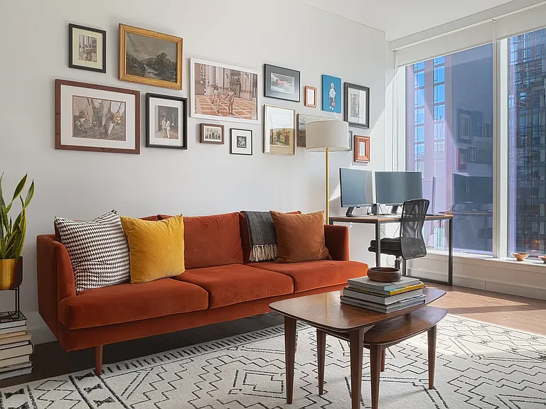 515 W 36th St #27C — Photo 1