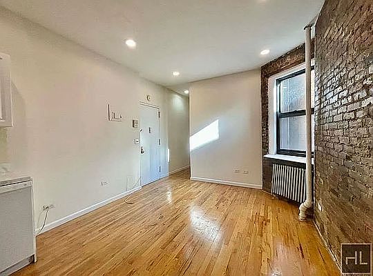 2nd image of 254 E 3rd St APT 8