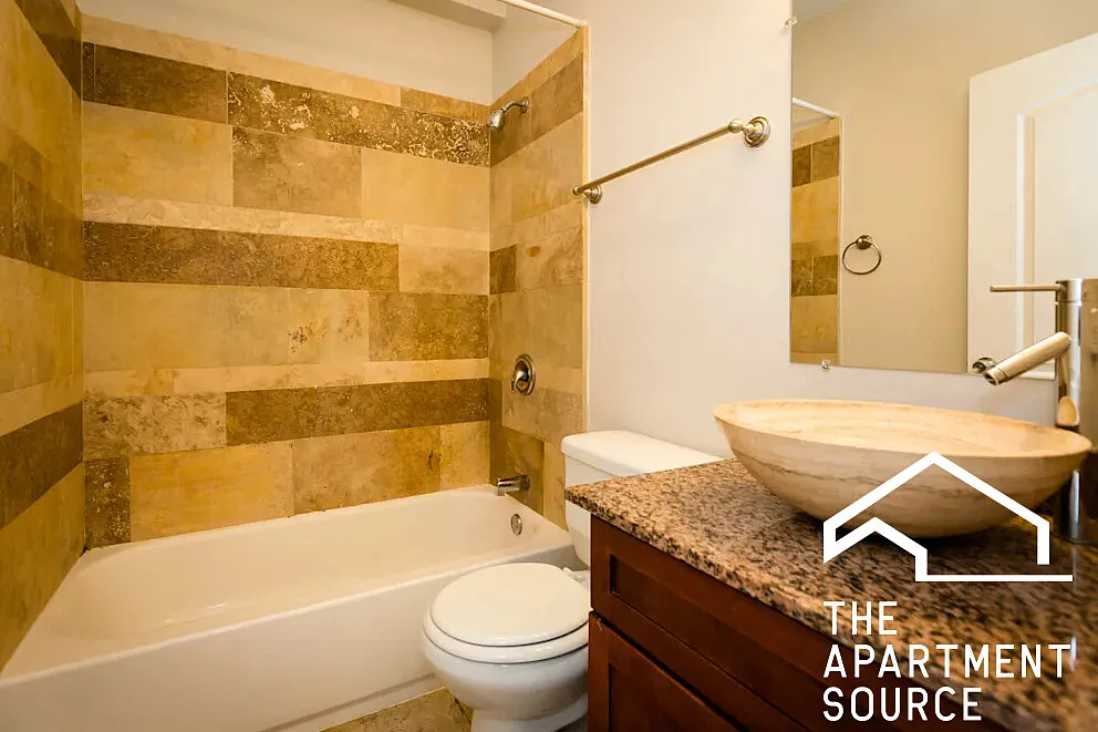 2 bed, 900 sqft, $2,103 — Photo 4