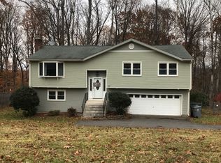 37 Fleetwood Dr, Plainville, CT 06062