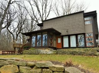 5644 Willoughby Rd, Mazomanie, WI 53560