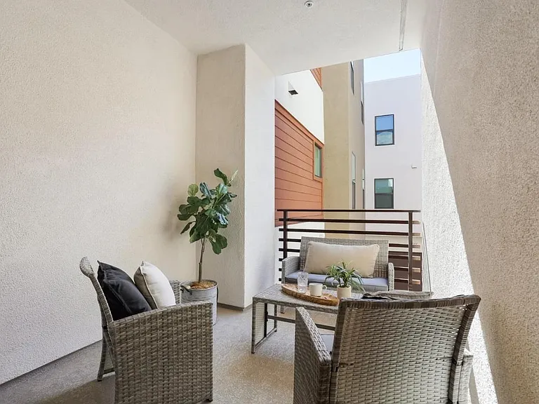 5816 Cadence Ave — Photo 16