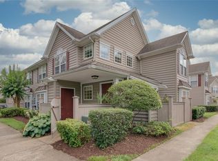 2429 Old Greenbrier Rd, Chesapeake, VA 23325