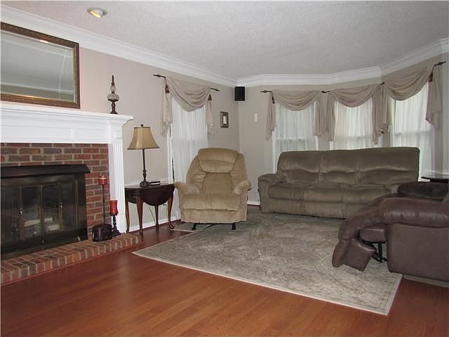 1st image of 3223 Windsor Green Dr