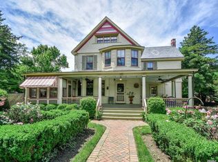 322 Carpenter Ave, Sea Cliff, NY 11579