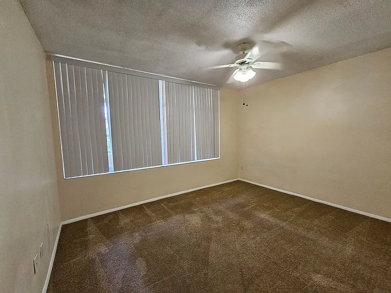 2818 SW 2nd Ave — Photo 57