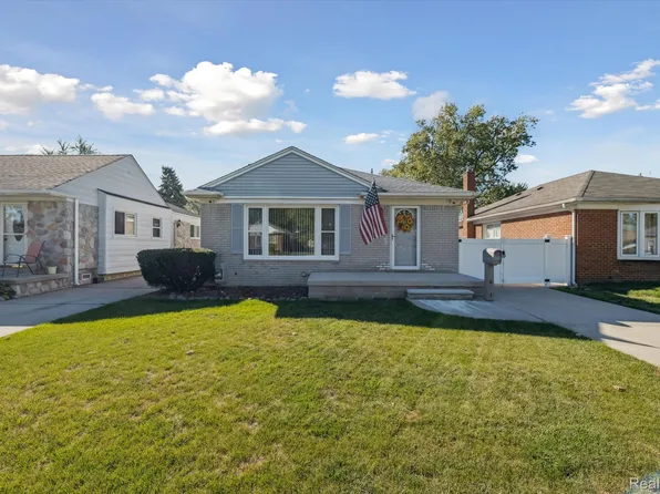 13121 Orchard St, Southgate, MI 48195